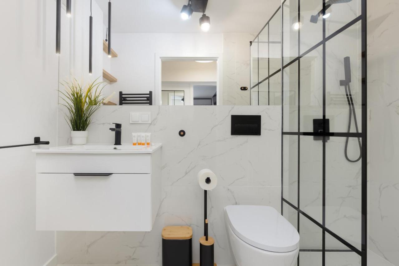 Stylish Apartment Heart Of Warsaw By Noclegi Renters Esterno foto